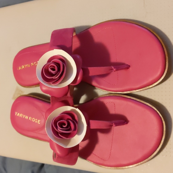 Taryn Rose Shoes - Taryn rose Kaori thong sandal